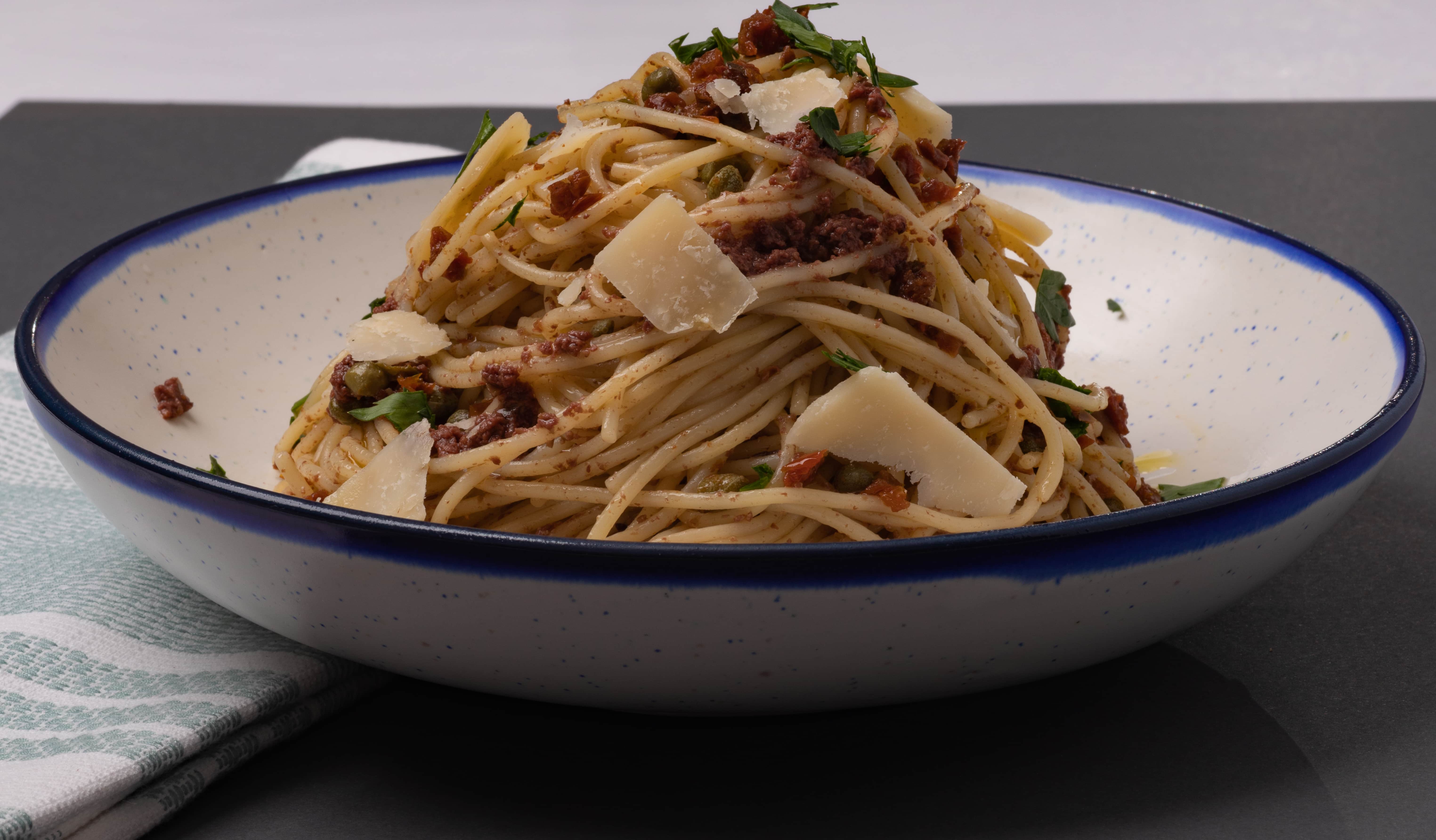 Spaghettini pâtes d'olives et AgliOlio